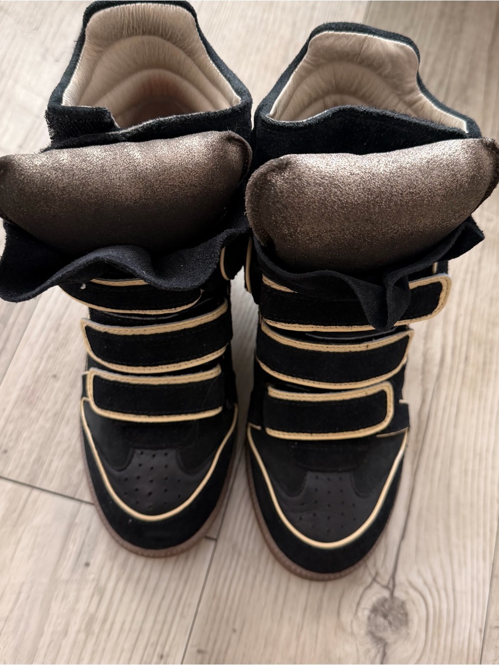 Authentic Isabel Marant wedge Bekett sneakers in black with gold - Picture 2 of 6
